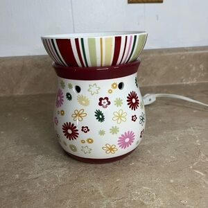 Scentsy Shabby Chic Wax Warmer